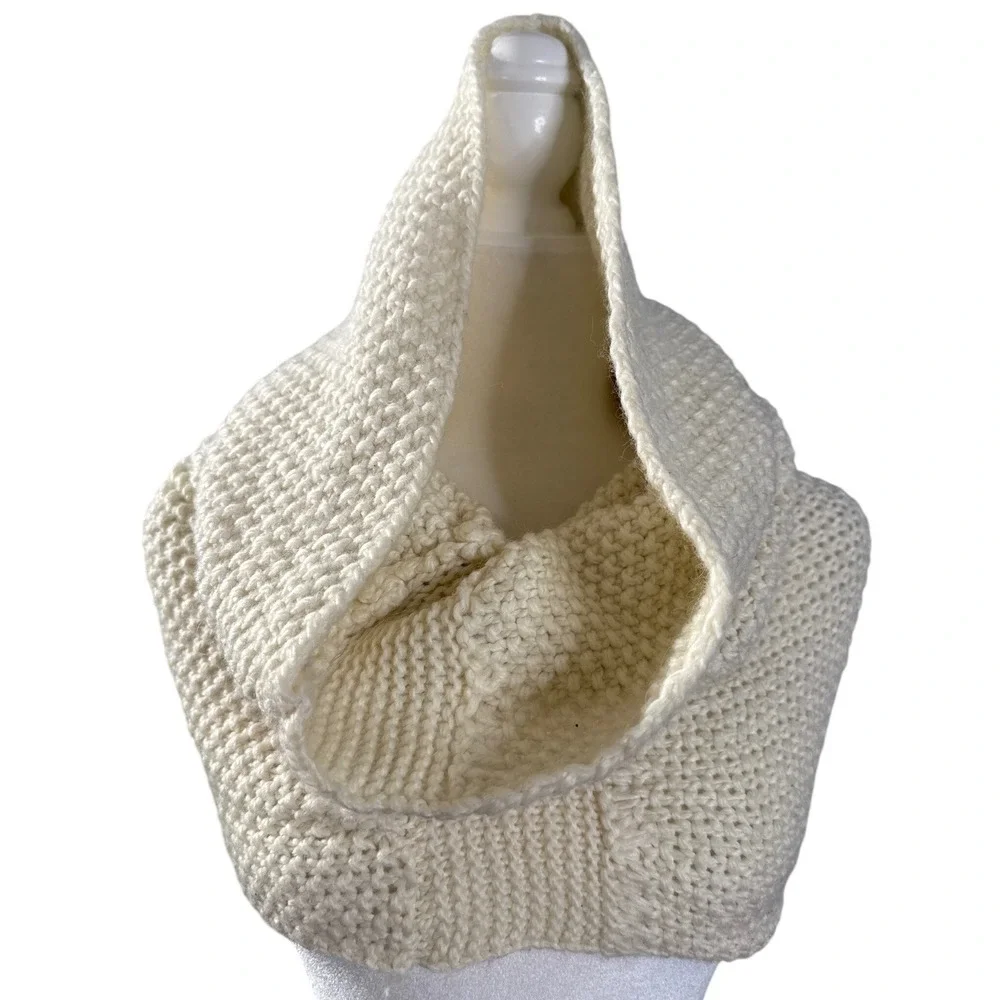 TRISTAN Cream Chunky Knit Infinity Scarf Wool‎ Textured Winter Snood